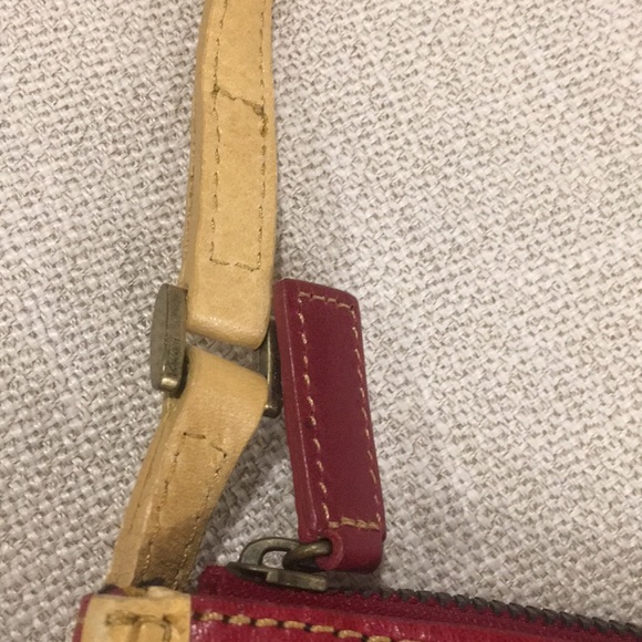 Kenneth Cole purse - Picture 5 of 9